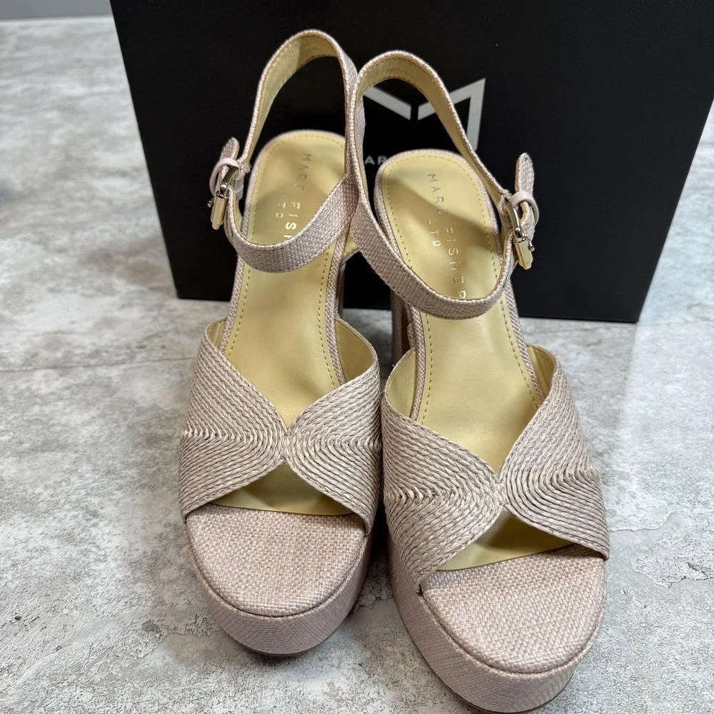 Marc Fisher LTD Sandals Womens Size‎ 9 Light Pink Starla Platform Heel MLSTARLA